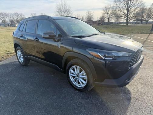 2025 Toyota Corolla Cross LE