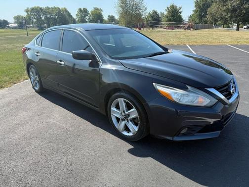 2016 Nissan Altima 2.5 SV