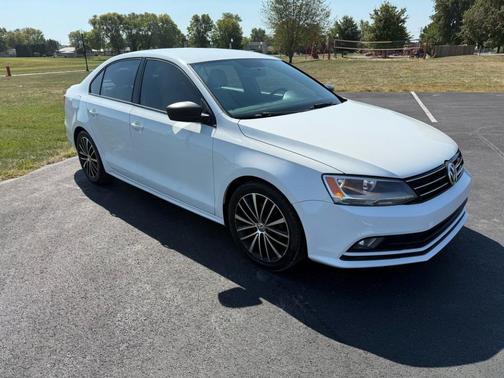 2016 Volkswagen Jetta 1.8T Sport