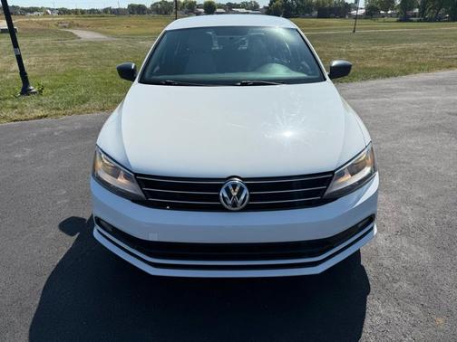 2016 Volkswagen Jetta 1.8T Sport
