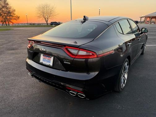 2019 Kia Stinger GT2