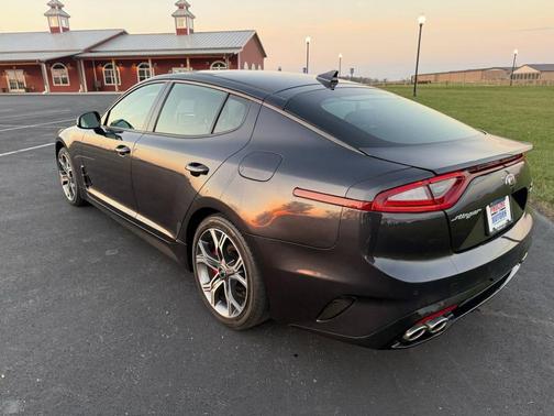 2019 Kia Stinger GT2
