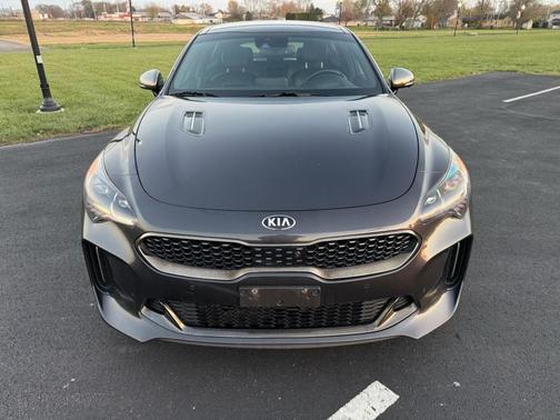2019 Kia Stinger GT2