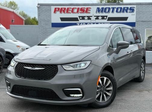 2022 Chrysler Pacifica Hybrid Touring L