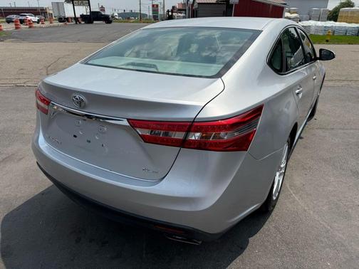2014 Toyota Avalon XLE