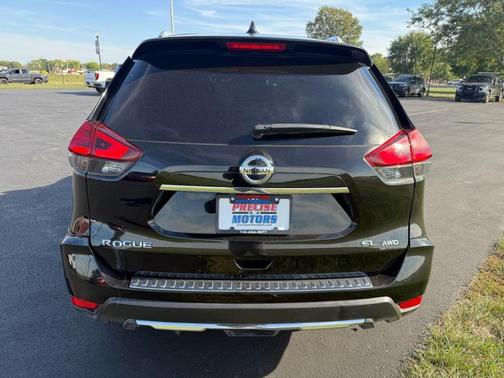 2017 Nissan Rogue SL