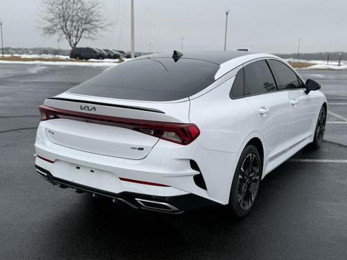 2022 Kia K5 GT-Line