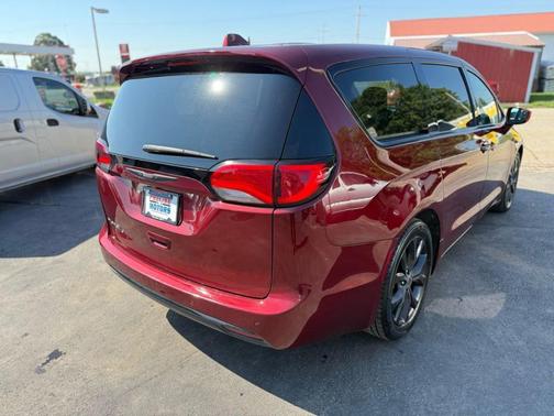 2019 Chrysler Pacifica Touring Plus