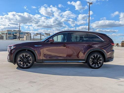 2024 Mazda CX-90 PHEV Premium Plus