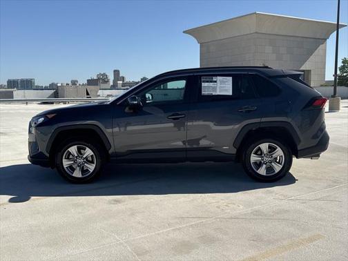 2022 Toyota RAV4 Hybrid LE