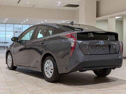2017 Toyota Prius Four