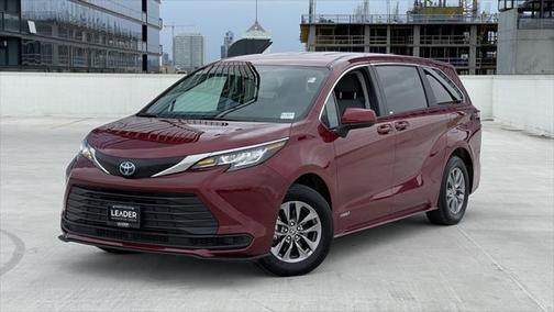 2021 Toyota Sienna LE