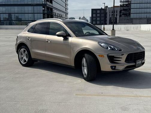 2016 Porsche Macan S
