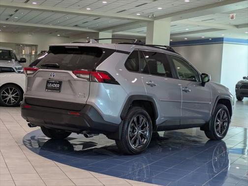 2022 Toyota RAV4 Hybrid XLE Premium