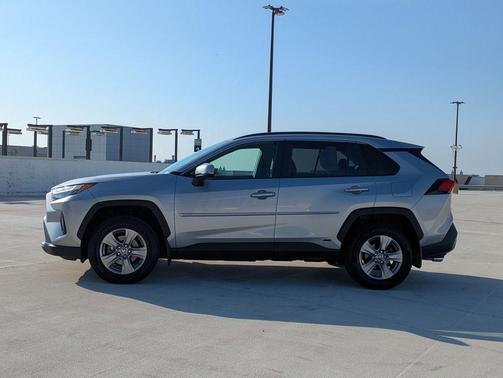 2023 Toyota RAV4 Hybrid LE