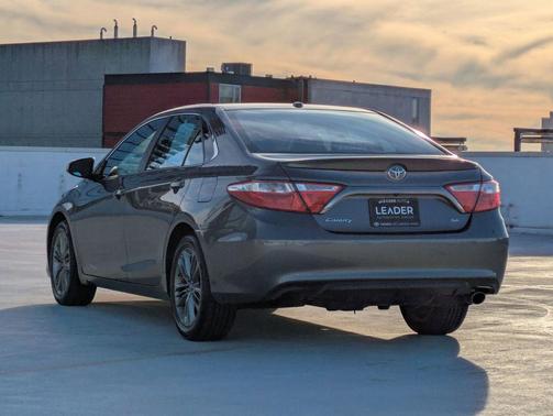 2016 Toyota Camry SE