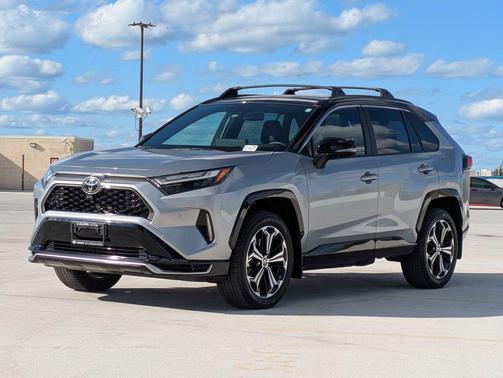 2025 Toyota RAV4 Hybrid SE