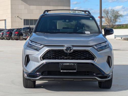 2025 Toyota RAV4 Hybrid SE