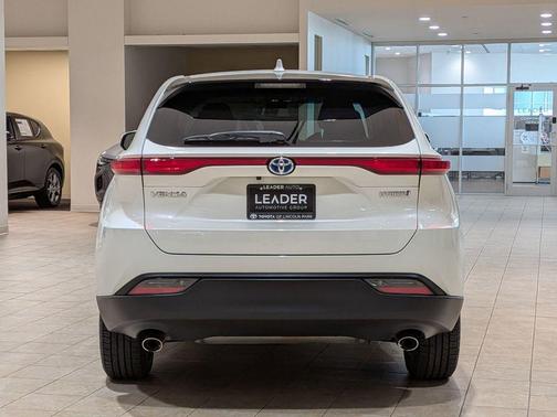 2021 Toyota Venza LE