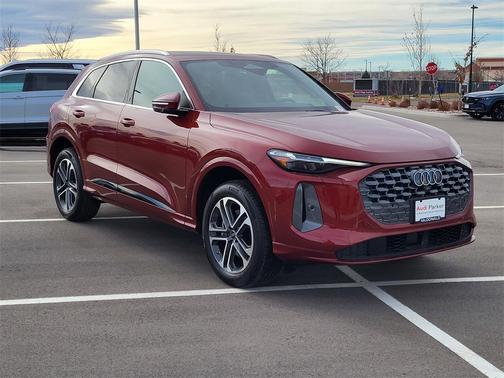 2025 Audi Q5 Premium Plus TFSI quattro S tronic