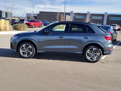 2025 Audi Q3 Premium 45 TFSI S line quattro Tiptronic