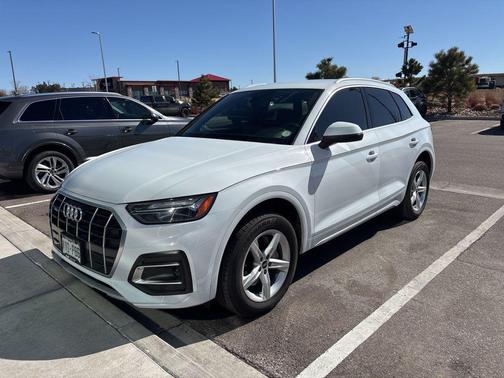 2022 Audi Q5 40 Premium