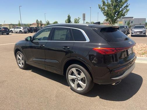 2025 Audi Q5 Premium Plus TFSI quattro S tronic