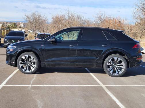 2026 Audi Q8 55 Premium Plus