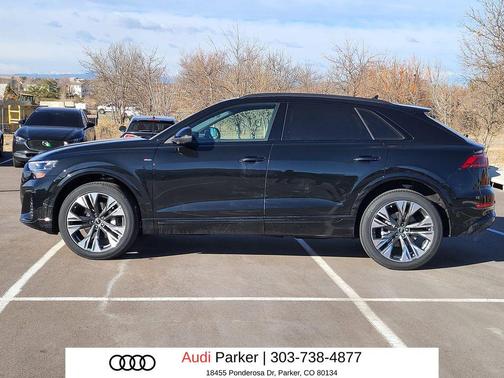 Mythos Black Metallic 2026 Audi Q8 55 Premium Plus