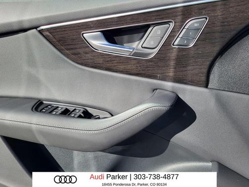 Mythos Black Metallic 2026 Audi Q8 55 Premium Plus