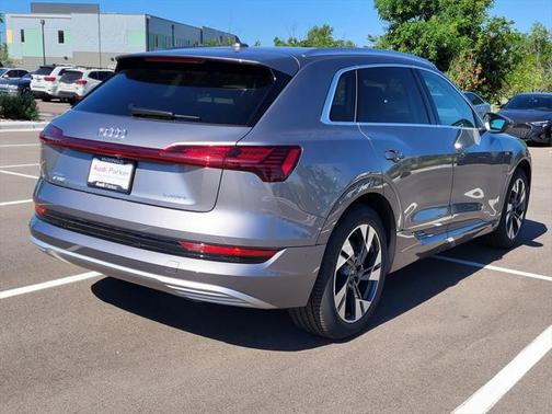 2023 Audi e-tron Premium Plus quattro