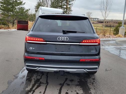 2021 Audi Q7 55 Premium Plus