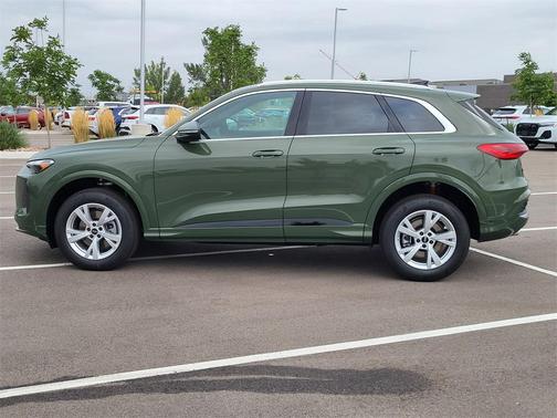 2025 Audi Q5 Premium