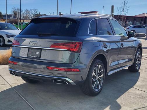 2023 Audi Q5 45 S line Premium