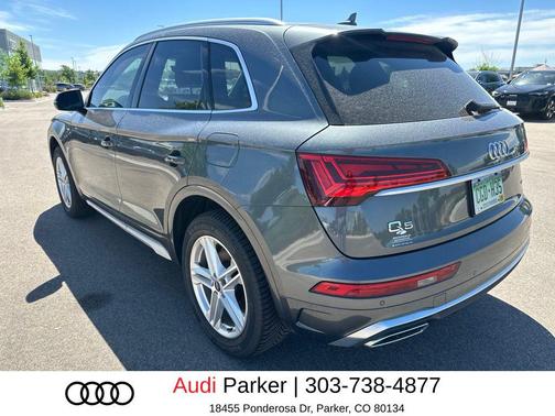 Daytona Gray Pearl Effect 2021 Audi Q5 Premium Plus 55 TFSI e quattro S tronic