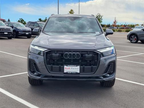 2025 Audi Q7 55 Premium Plus