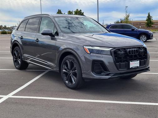 2025 Audi Q7 55 Premium Plus