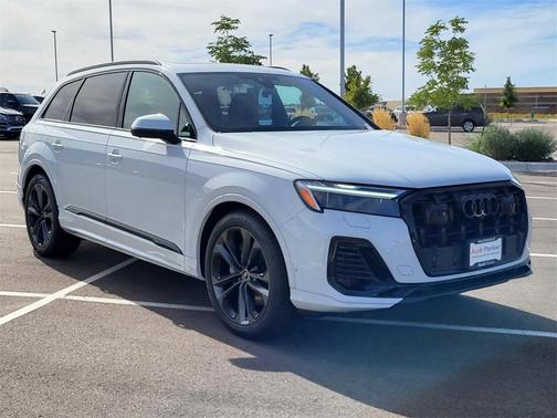 2025 Audi Q7 55 Premium Plus
