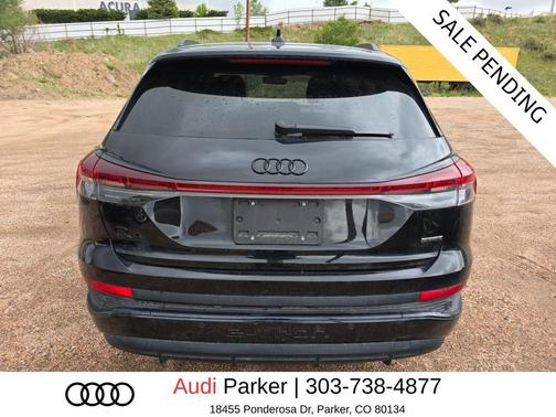 Mythos Black Metallic 2024 Audi Q4 e-tron Prestige