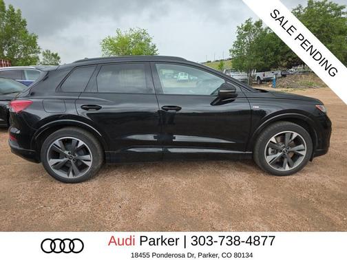 Mythos Black Metallic 2024 Audi Q4 e-tron Prestige