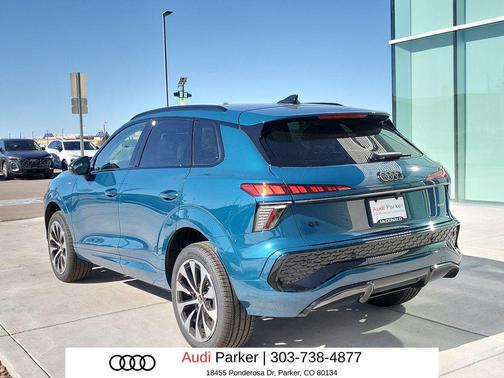 Malpelo Blue Metallic 2026 Audi Q3 TFSI quattro S tronic