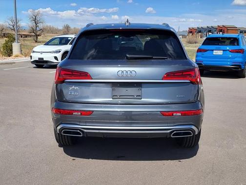 2022 Audi Q5 45 S line Premium