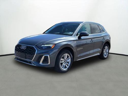 2022 Audi Q5 45 S line Premium