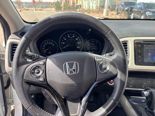 2016 Honda HR-V EX-L w/Navigation