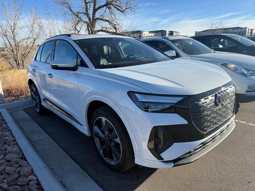 2024 Audi Q4 e-tron Premium Plus 50 quattro