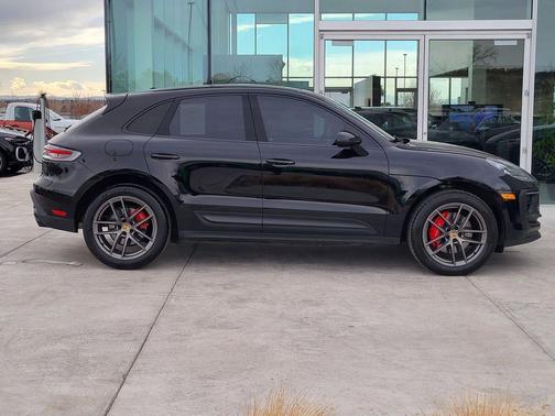 2023 Porsche Macan S