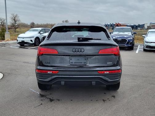 2022 Audi Q5 45 S line Premium Plus
