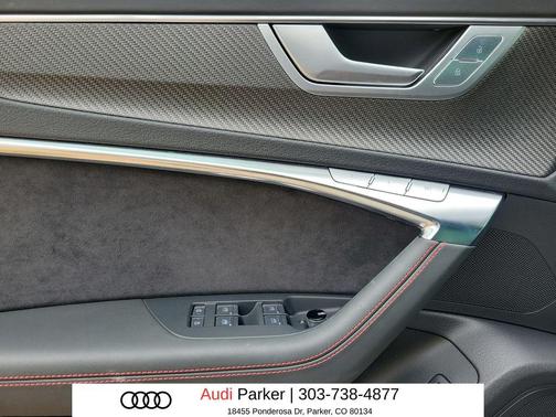 Mythos Black Metallic 2026 Audi RS 6 Avant 4.0T