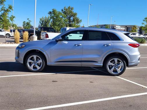 2025 Audi Q5 Premium Plus