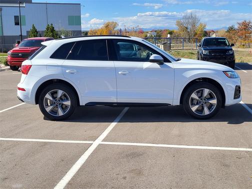 2025 Audi Q5 40 Premium